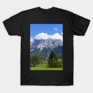 Mountains so high... T-Shirt